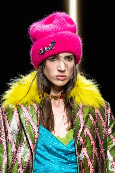 Look 84